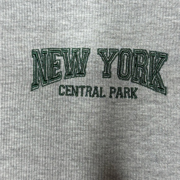 Womens Baby Tee Sz S New York Central Park Short Sleeve Ribbed Y2K Slim Fit - Picture 2 of 5